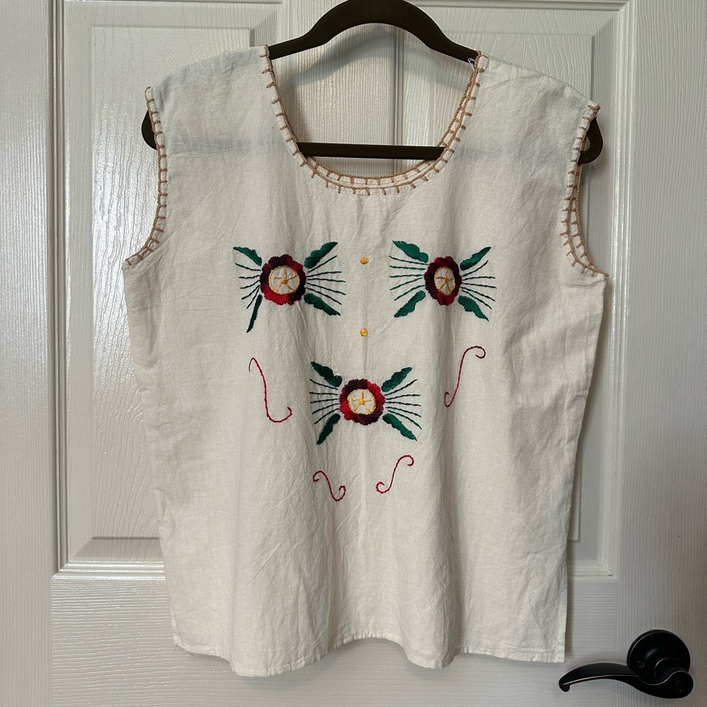 *Vintage* handmade embroidered tank top. Fits like a women’s M/L.